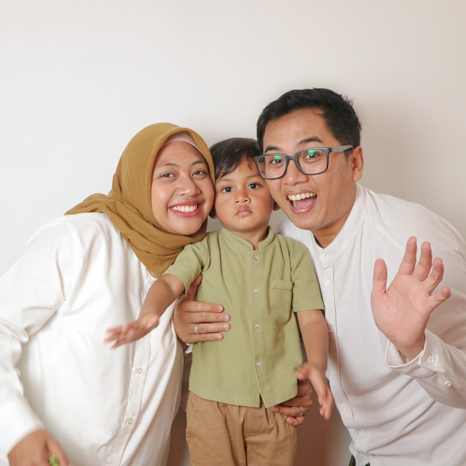 Doodle Family Holiday Portrait