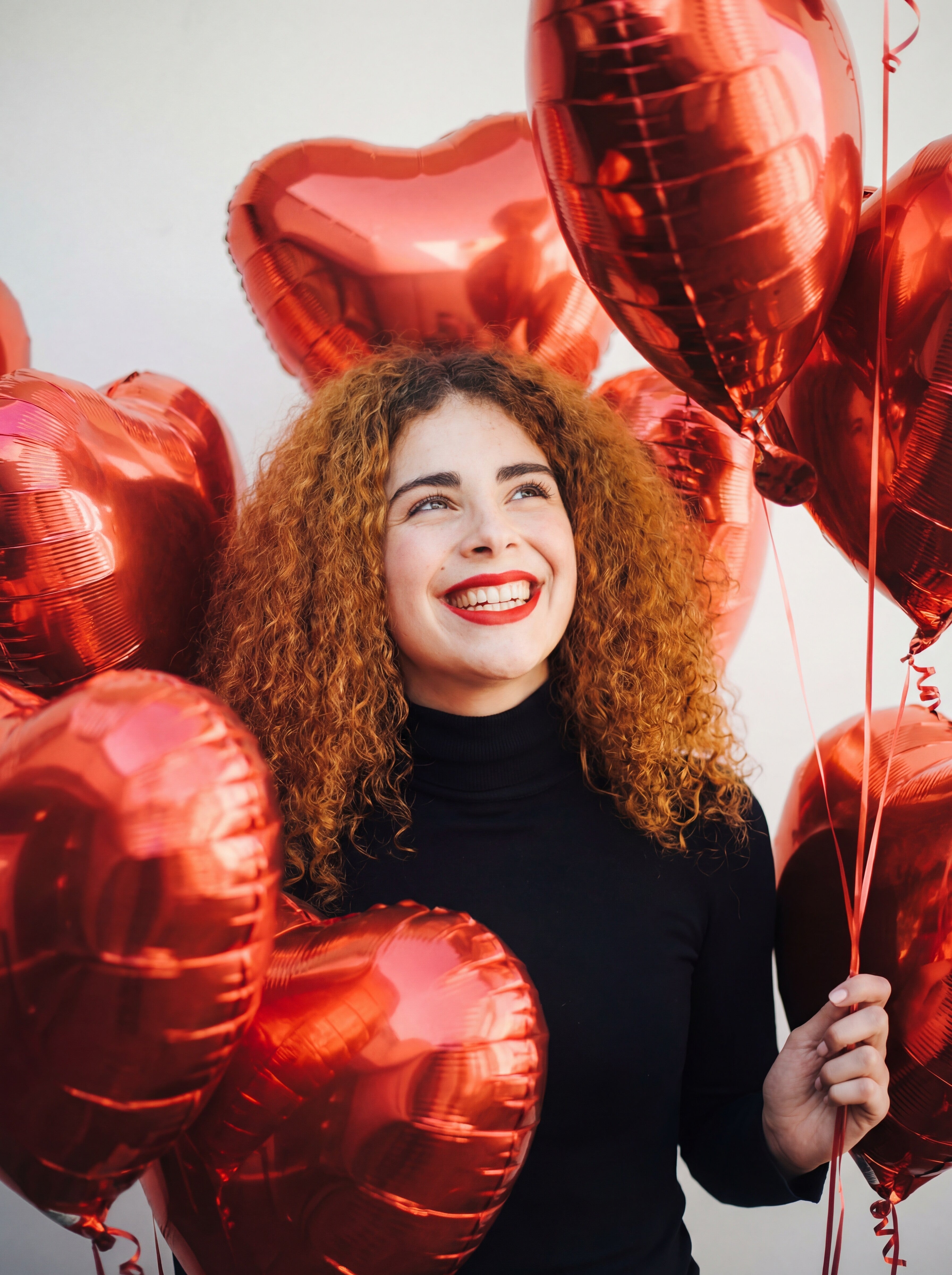 Heart Eyes Balloon – Black Outfit Edit