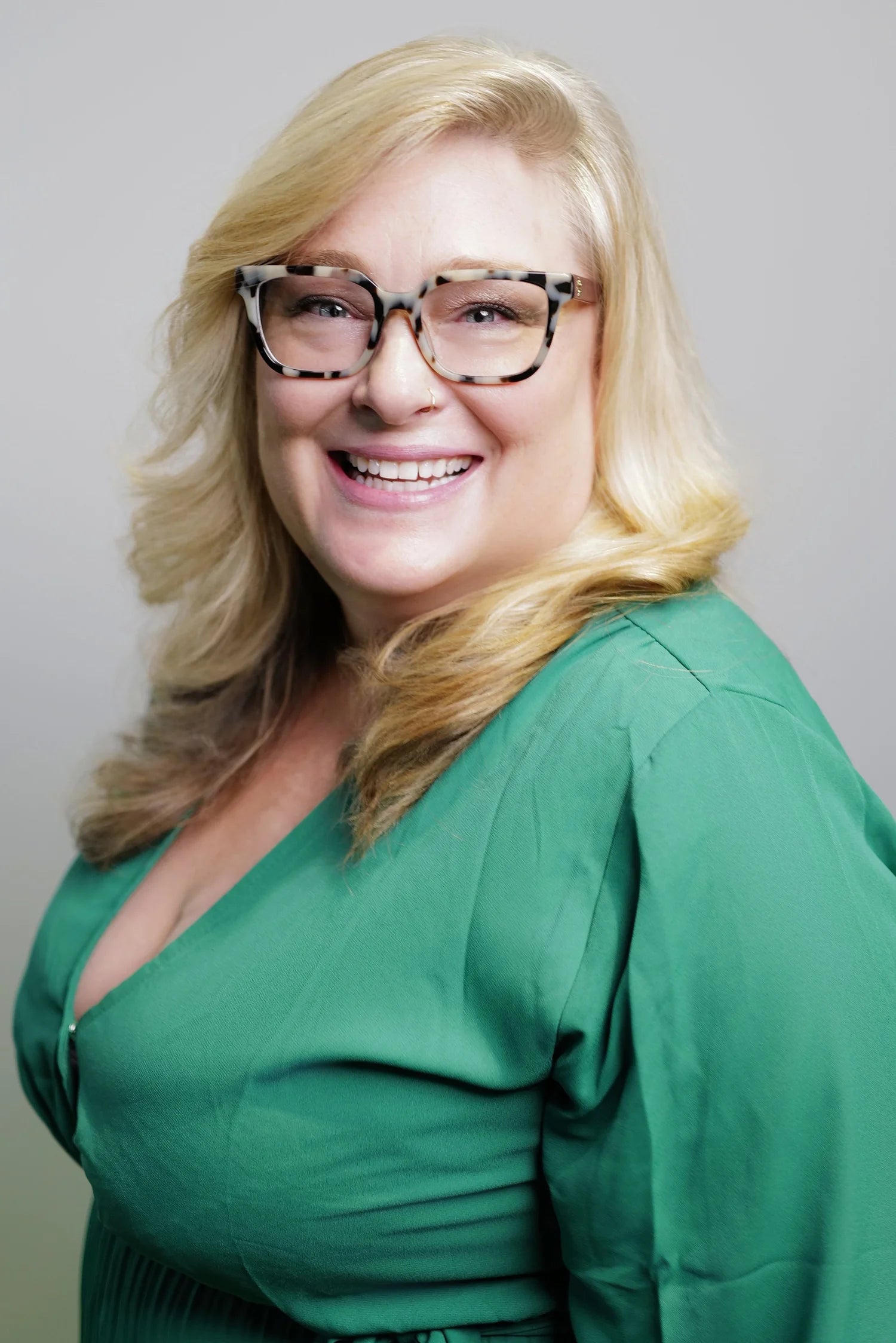 Elegant Back-View Line Sketch AI Portrait